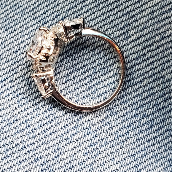 Nwot Moissanite Halo 925 Sterling Silver Ring sz 6 - Picture 8 of 15